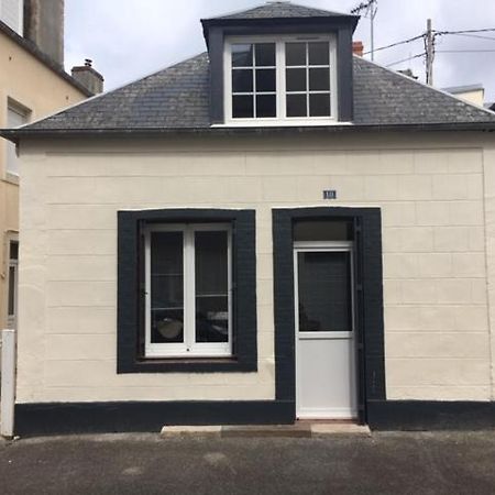 Gîte au centre des plages du débarquement Grandcamp-Maisy Esterno foto
