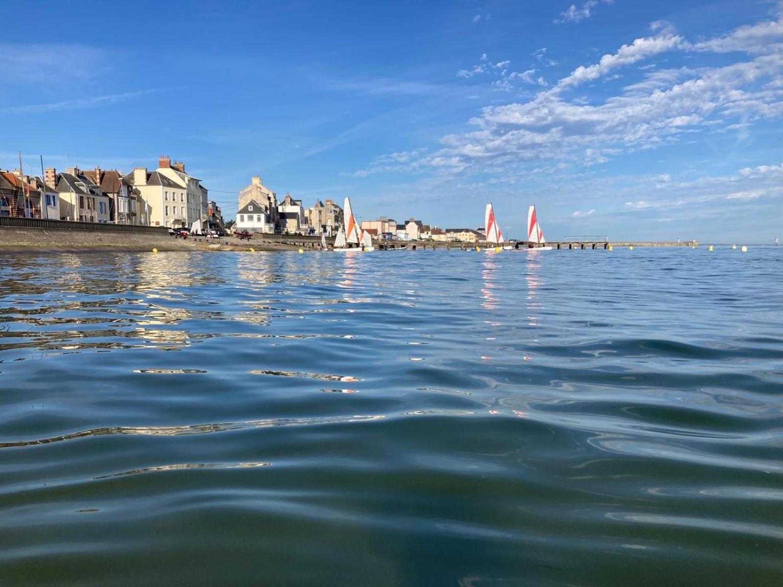 Gîte au centre des plages du débarquement Grandcamp-Maisy Esterno foto