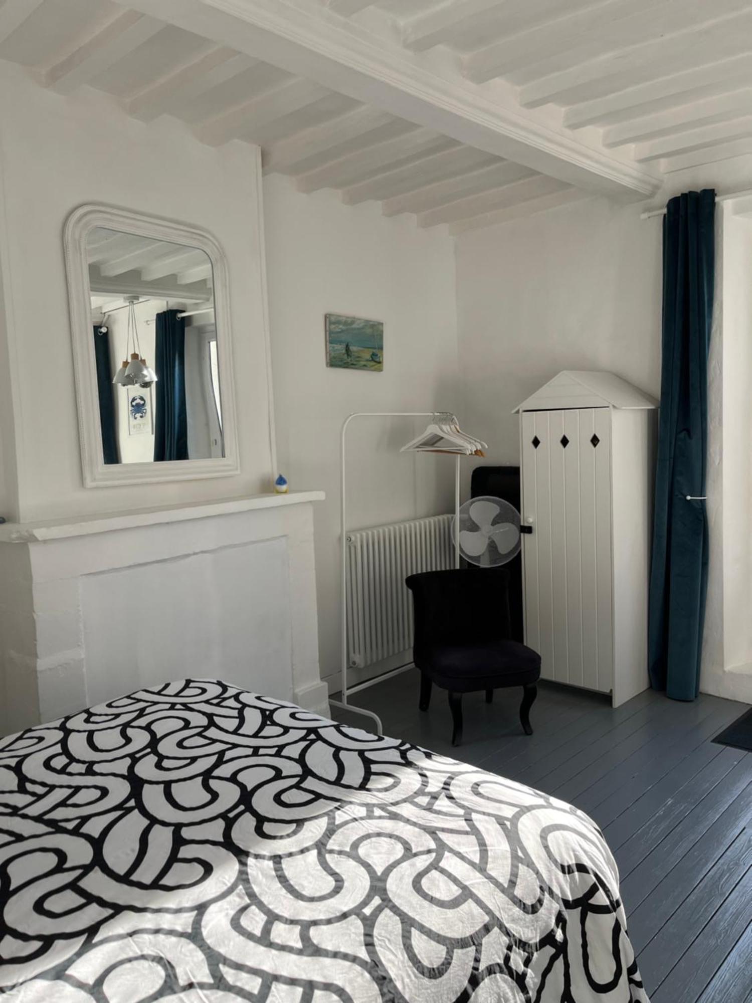 Gîte au centre des plages du débarquement Grandcamp-Maisy Esterno foto