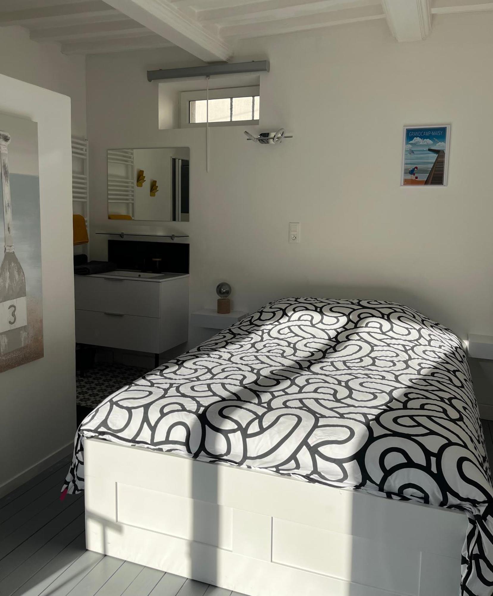 Gîte au centre des plages du débarquement Grandcamp-Maisy Esterno foto